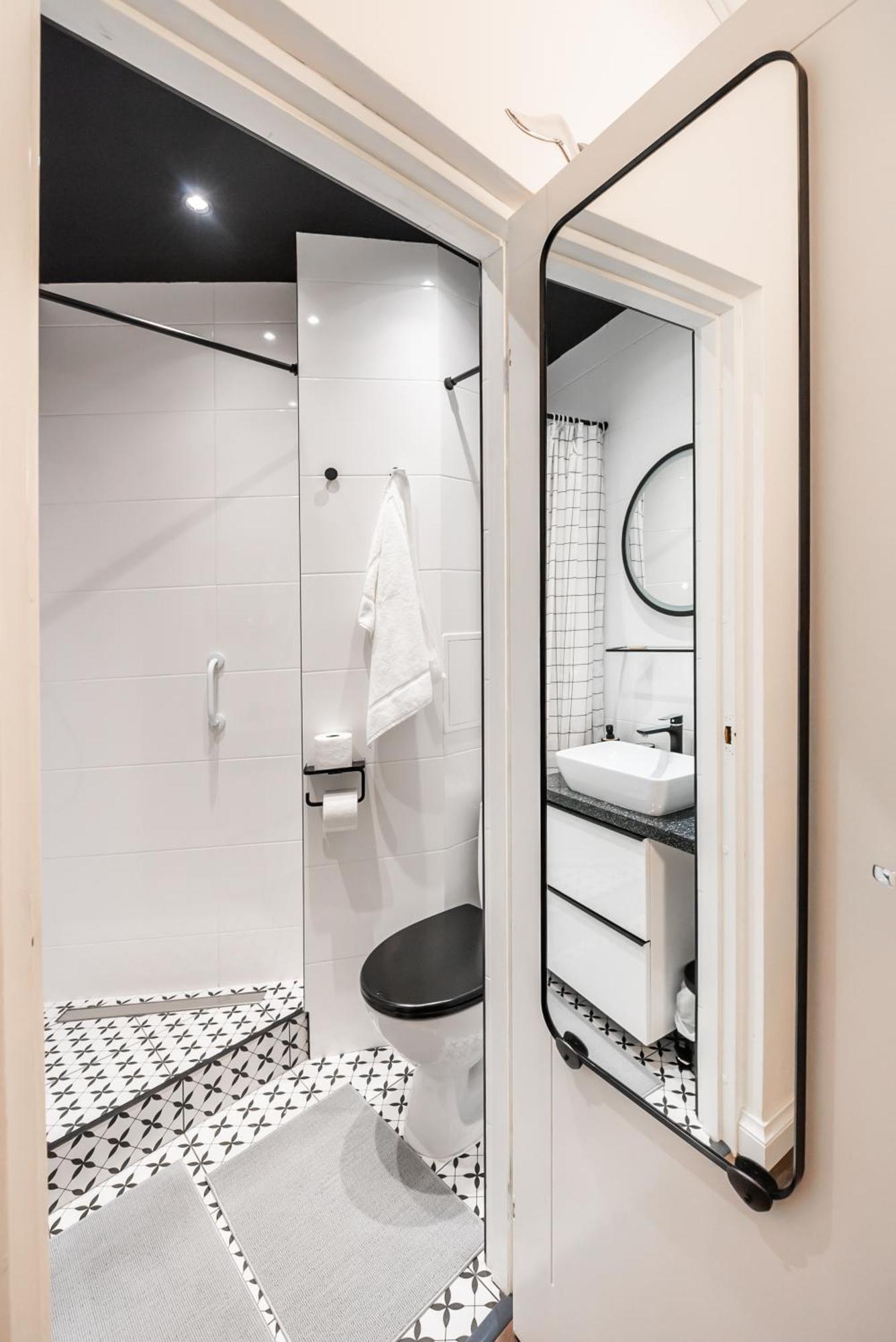 Premium Apart Varsovia Alice 2 Luaran gambar